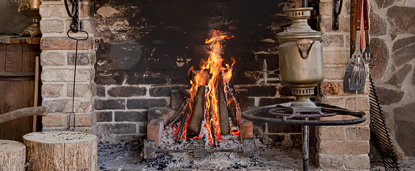 Traditional Fireplace Design Refurbishment Costs in Laval, Quebec