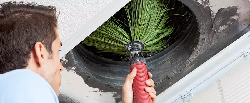 Clogged Air Duct Cleaning Process in Laval, QC