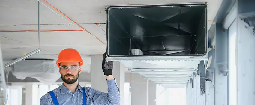 Insulated Damaged Ductwork Repair Services in Laval, QC